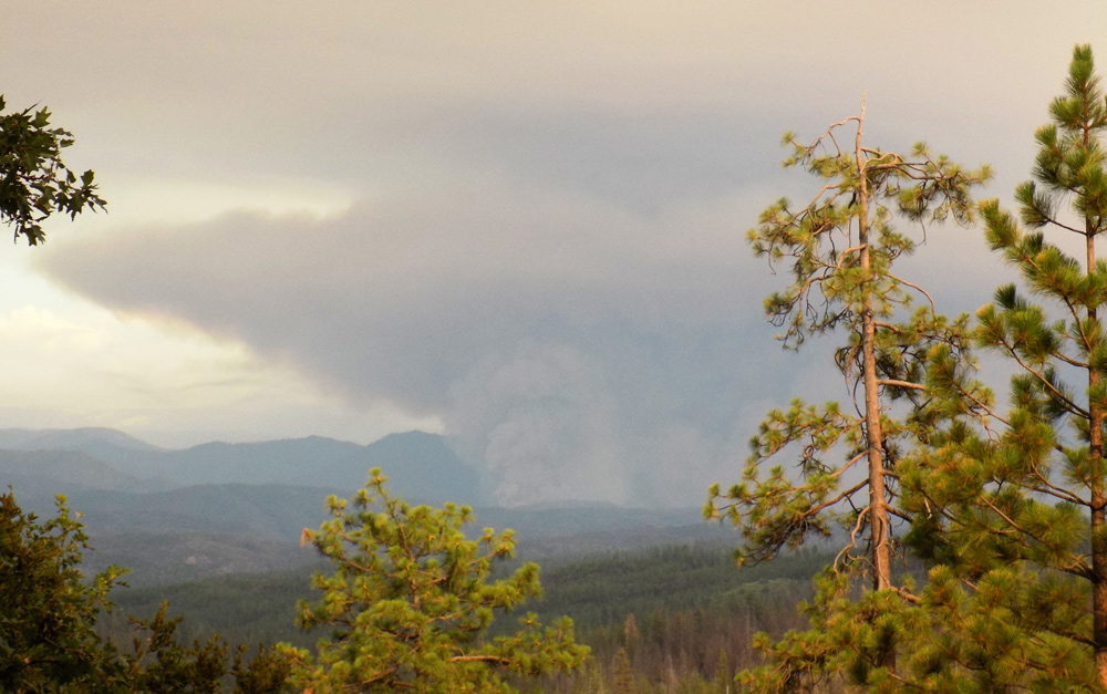 Ferguson Fire from Greeley Hill by David Jigour 3