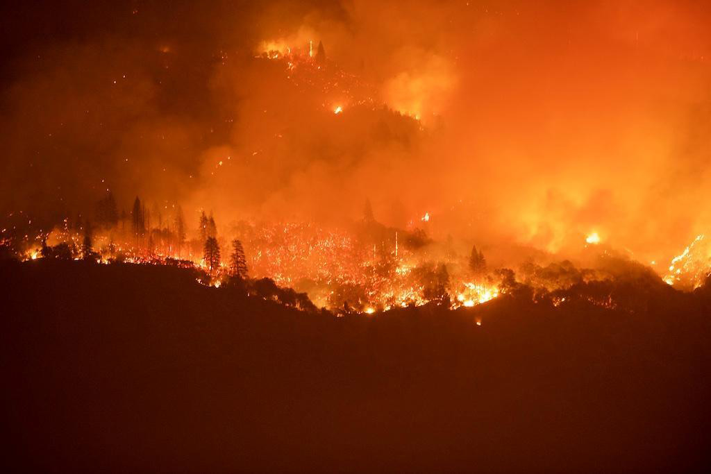 willow fire burns in madera county credit dennis rein