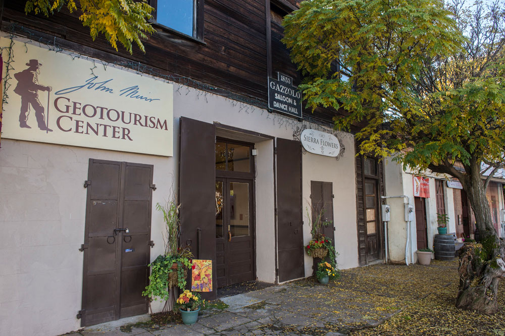 John-Muir-Geotourism-Center-GOLUB