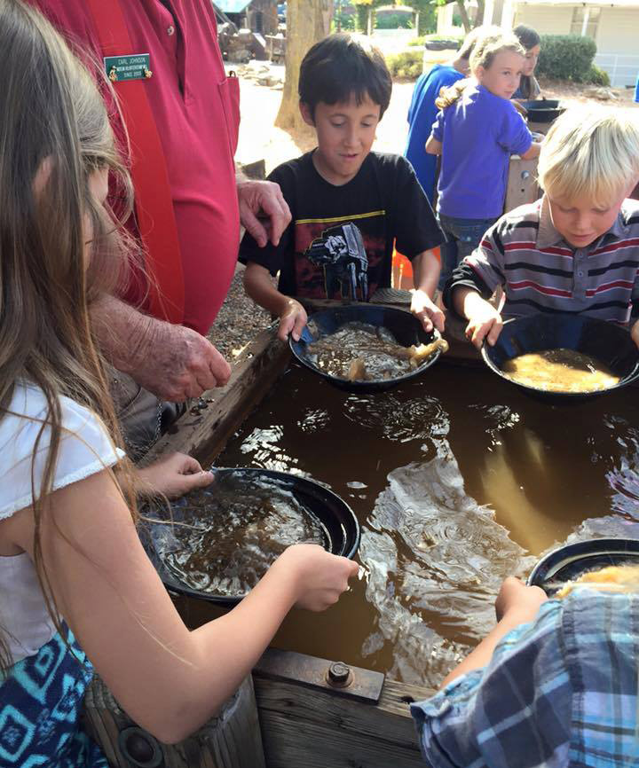 SFCS gold panning 2