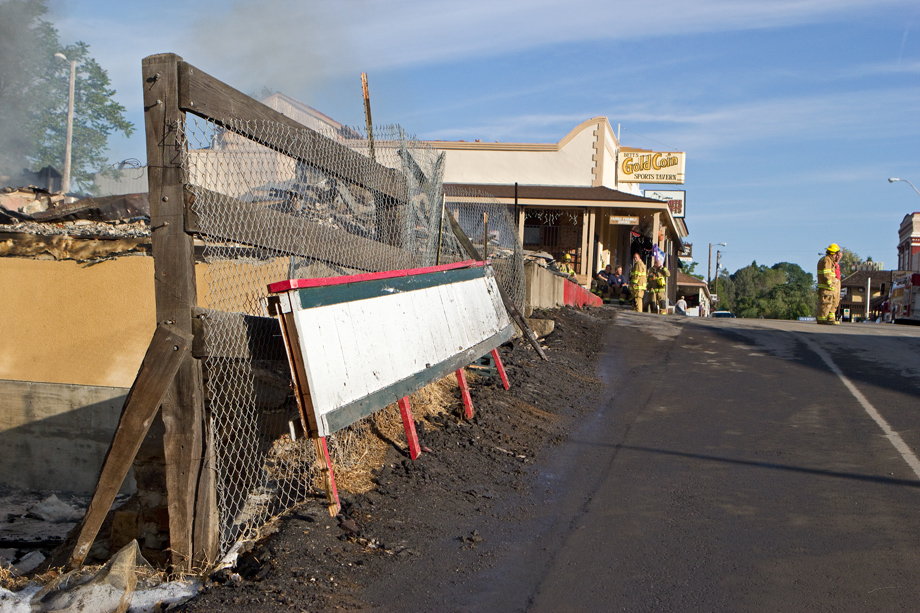 mariposa pizza factory fire 7