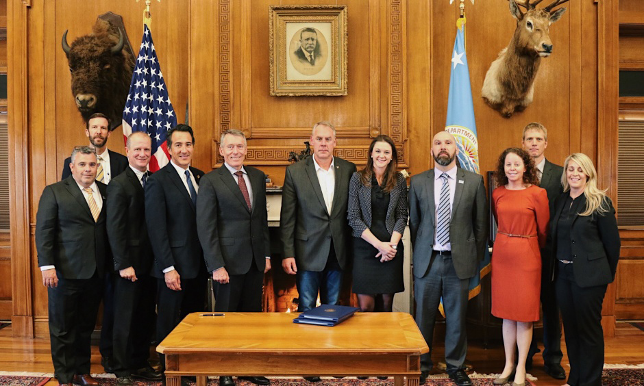 rick may zinke doi photo