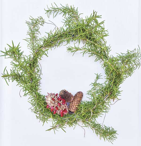 GardeningRoundWreaths600