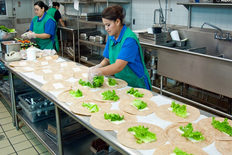 restaurantworkers750