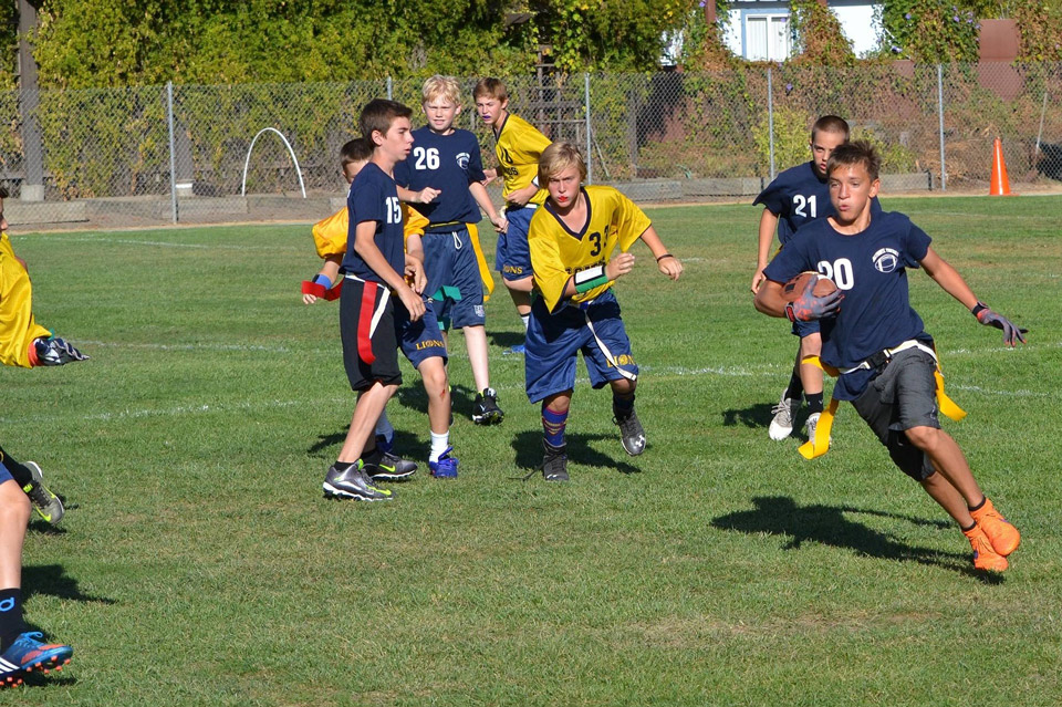 flag football 1329752 1920