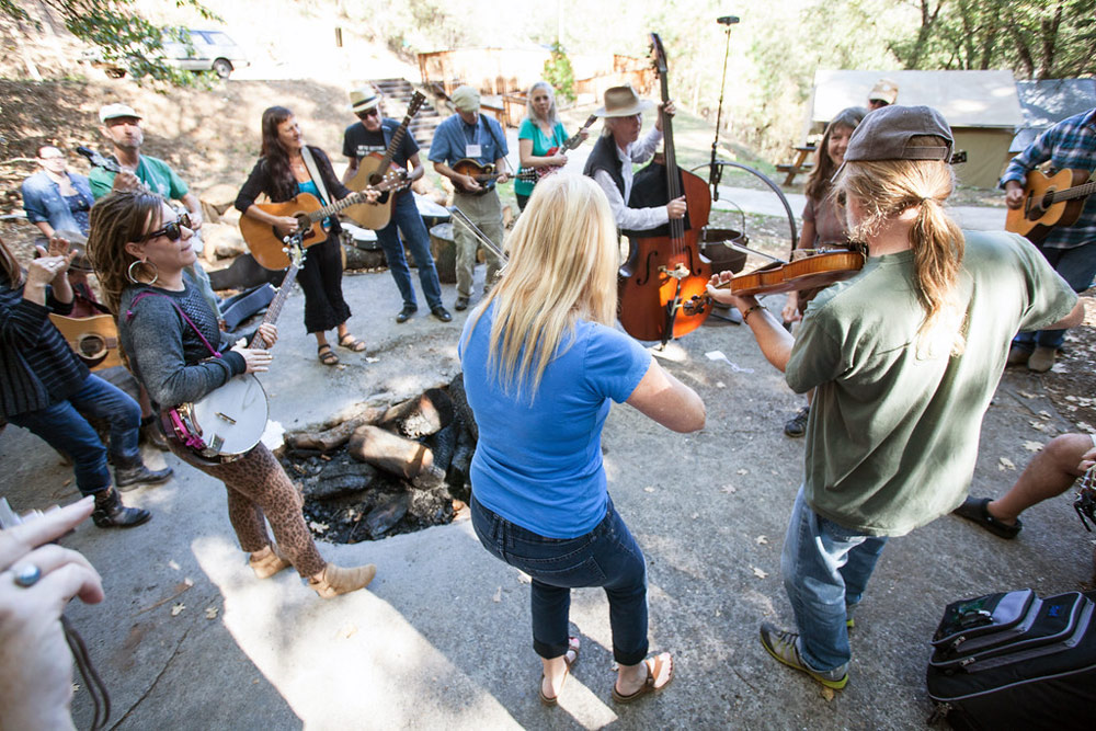 MCAC campfire jam2