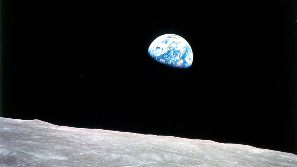 EarthRise main 16