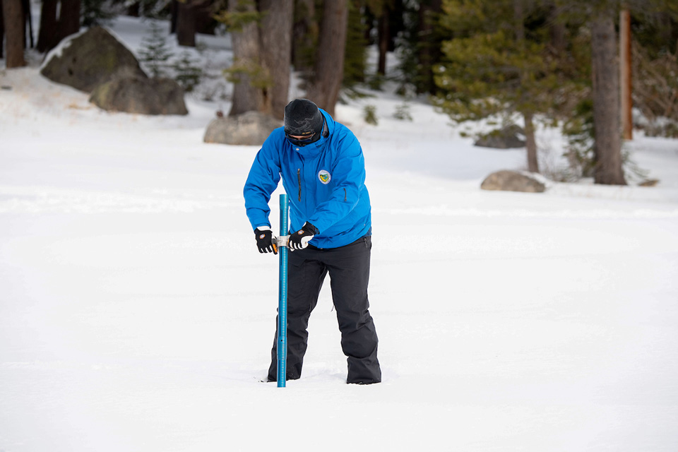 1KG snow survey 0610 12 30 20