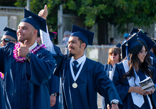 grads 500x350