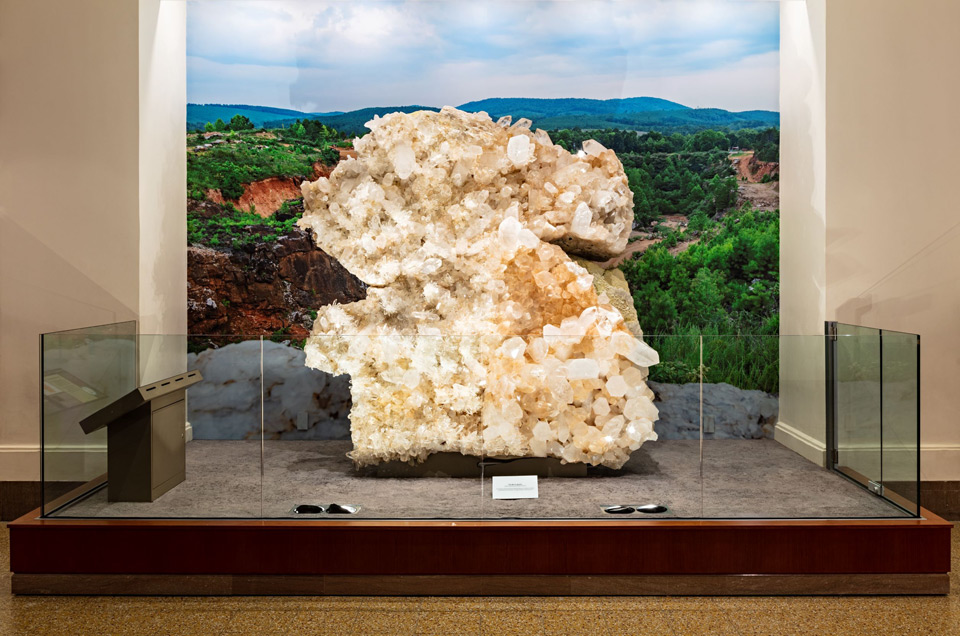 nmnh 2022 00040