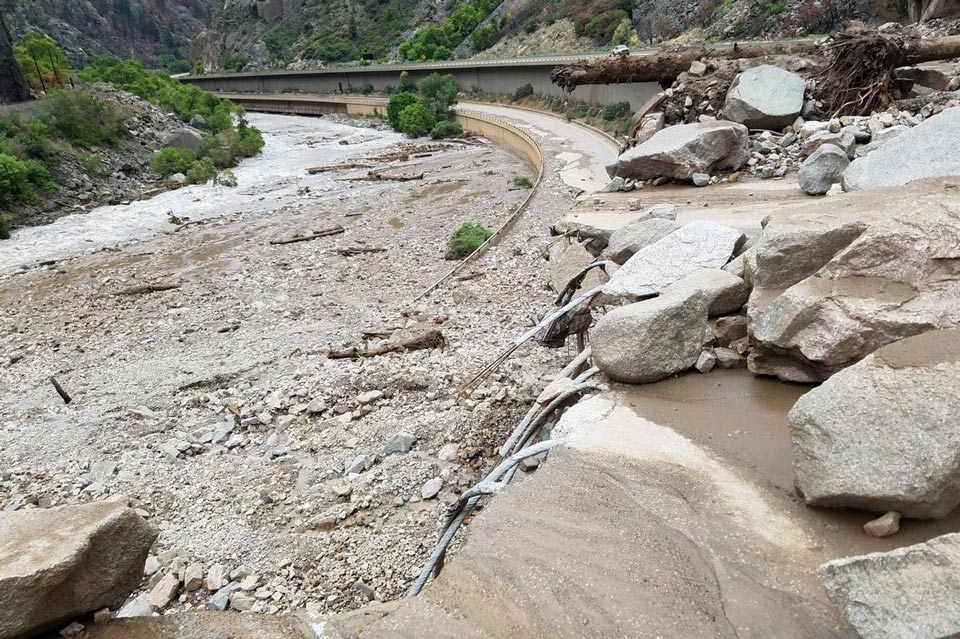I 70+Colorado+debris+slide+CODOT hero