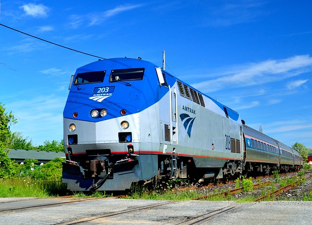 amtrak g814b70a59 640