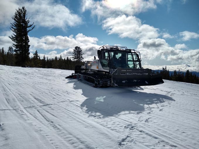 sierra national forest snow cat